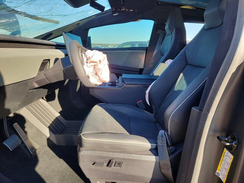 72872395 :رقم المزاد ، 7G2CEHED3SA078604 vin ، 2025 Tesla Cybertruck مزاد بيع