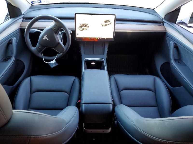 2025 Tesla Model Y მანქანა იყიდება აუქციონზე, vin: 7SAYGDED6SA359293, აუქციონის ნომერი: 72277325