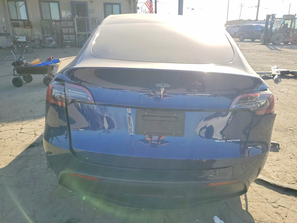 75504885 :رقم المزاد ، 7SAYGDEE8PF852573 vin ، 2023 Tesla Model Y مزاد بيع