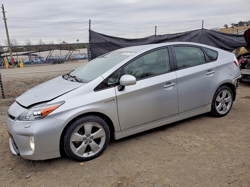 97957115 :رقم المزاد ، JTDKN3DU7F0447040 vin ، 2015 Toyota Prius مزاد بيع