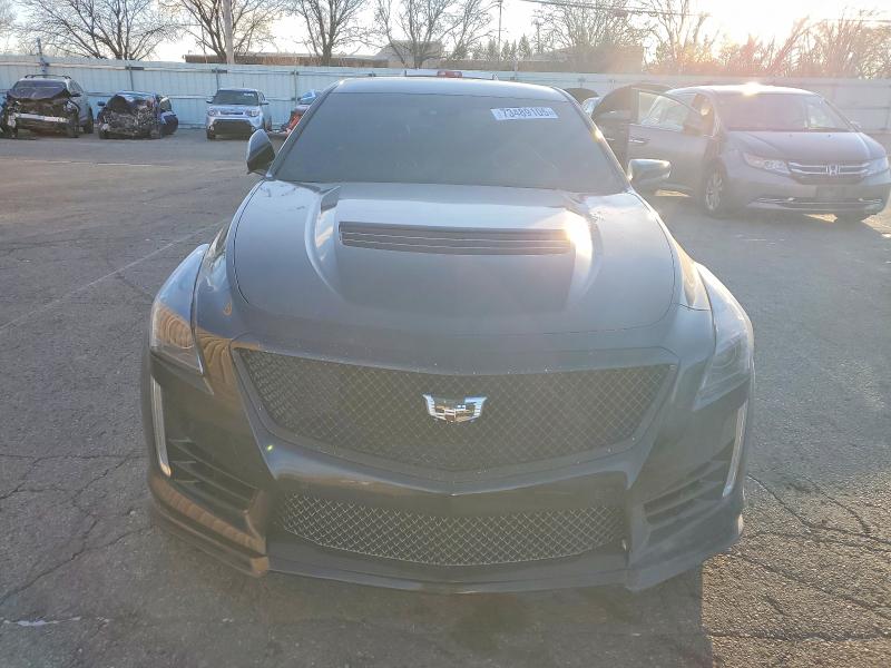 73489105 :رقم المزاد ، 1G6A15S65J0105900 vin ، 2018 Cadillac Cts-v مزاد بيع