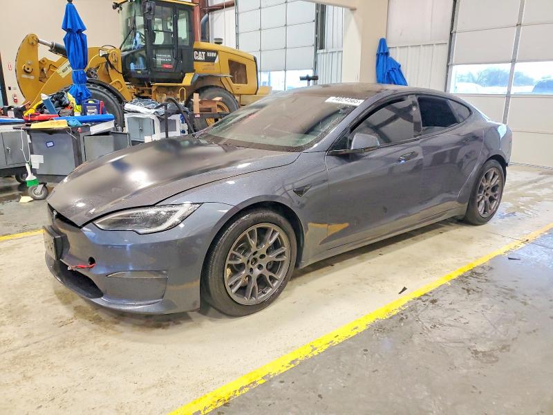 74024565 :رقم المزاد ، 5YJSA1E52PF523158 vin ، 2023 Tesla Model S مزاد بيع