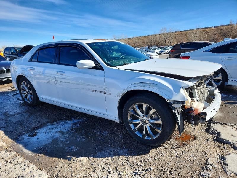 2014 Chrysler 300 მანქანა იყიდება აუქციონზე, vin: 2C3CCAGG4EH298038, აუქციონის ნომერი: 73849185