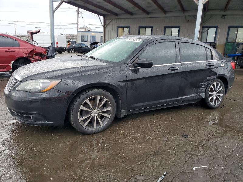 98061095 :رقم المزاد ، 1C3CCBBG1EN132032 vin ، 2014 Chrysler 200 مزاد بيع