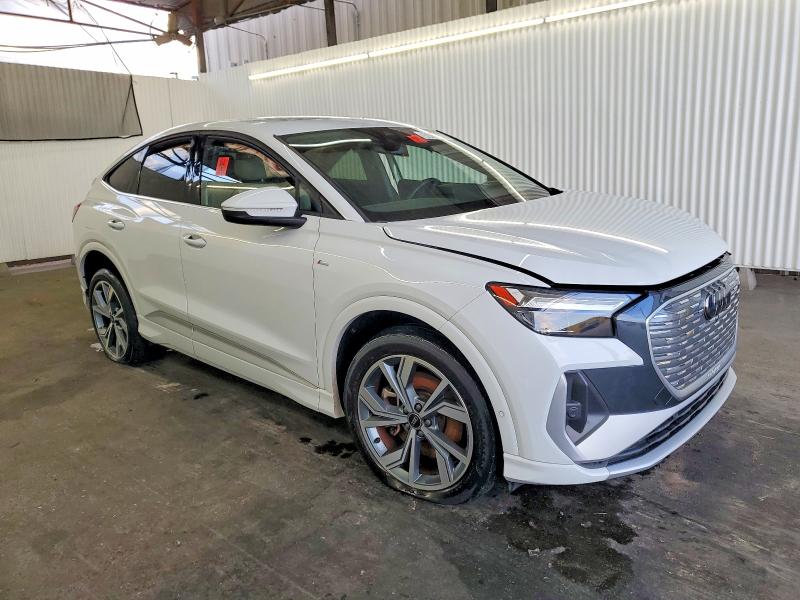 98433245 :رقم المزاد ، WA132BFZ3PP061072 vin ، 2023 Audi Q4 E-tron مزاد بيع