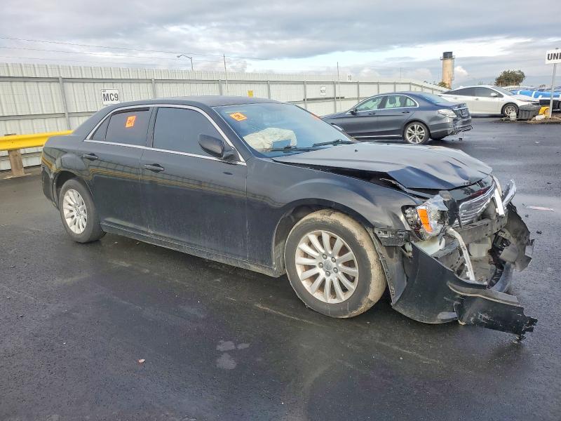 99696465 :رقم المزاد ، 2C3CCAAGXDH507371 vin ، 2013 Chrysler 300 مزاد بيع