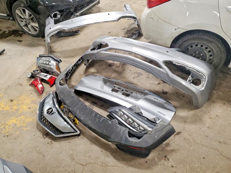 Продажа на аукционе авто 2018 Acura Rdx, vin: 5J8TB4H77JL006704, номер лота: 74722405