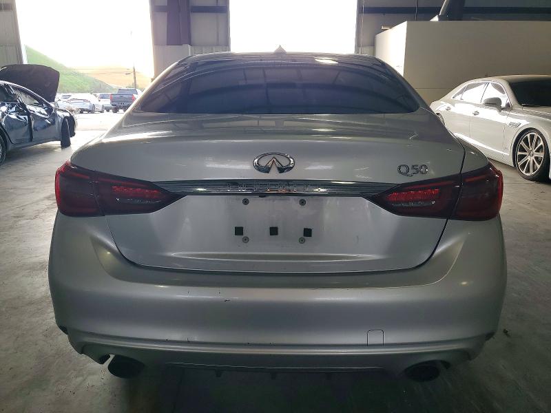 98891105 :رقم المزاد ، JN1EV7AP8JM357595 vin ، 2018 Infiniti Q50 Luxe مزاد بيع
