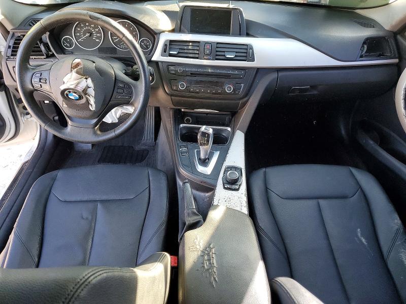 98490425 :رقم المزاد ، WBA3B1G56ENT01099 vin ، 2014 Bmw 320 مزاد بيع