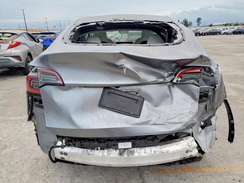 97732695 :رقم المزاد ، 7SAYGDEE1SF287088 vin ، 2025 Tesla Model Y مزاد بيع