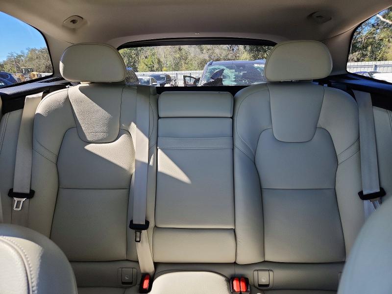 73885335 :رقم المزاد ، YV4A22RK7J1043290 vin ، 2018 Volvo Xc60 مزاد بيع