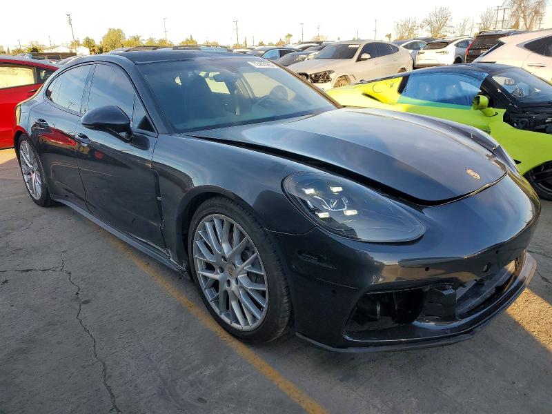 72487095 :رقم المزاد ، WP0AA2A72HL100409 vin ، 2017 Porsche Panamera 2 مزاد بيع