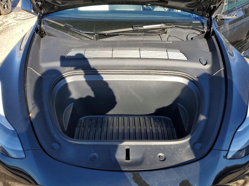 2024 Tesla Y მანქანა იყიდება აუქციონზე, vin: 7SAYGDEF7RA264611, აუქციონის ნომერი: 72651595