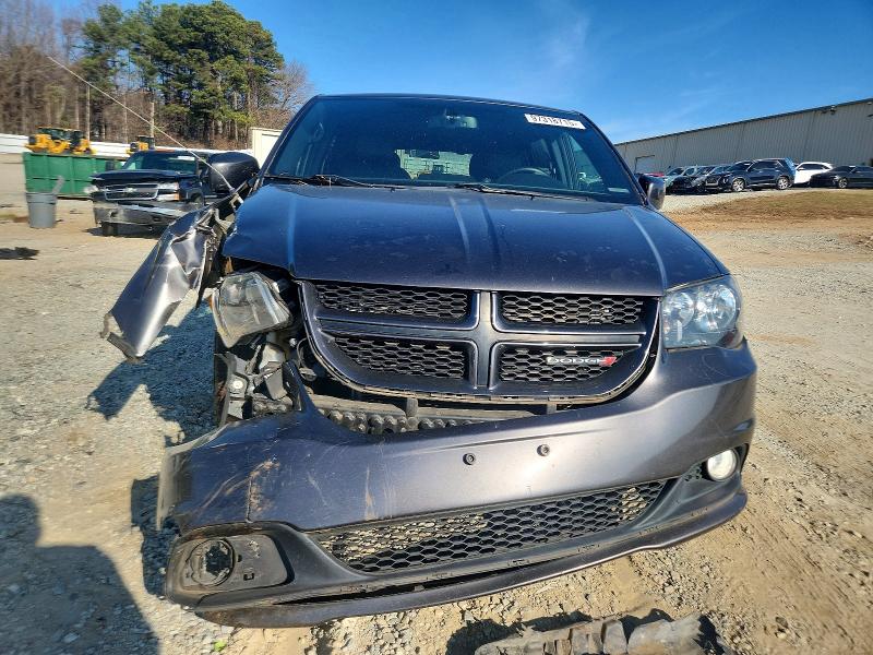 2017 Dodge Grand Caravan მანქანა იყიდება აუქციონზე, vin: 2C4RDGEG5HR857989, აუქციონის ნომერი: 97318715