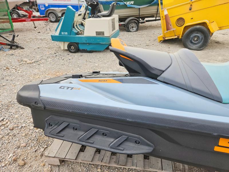 99489755 :رقم المزاد ، YDV97495E323 vin ، 2023 Sea Doo Gti Se 170 Aud مزاد بيع