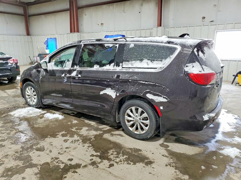 Auction sale of the 2017 Chrysler Pacifica, vin: 2C4RC1DG3HR552430, lot number: 74446455
