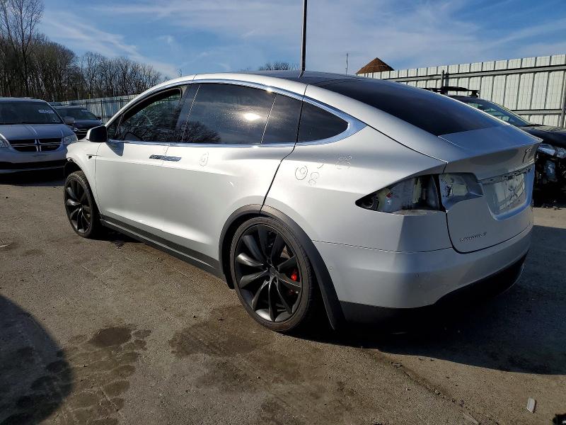 96108645 :رقم المزاد ، 5YJXCBE44GF008174 vin ، 2016 Tesla Model X مزاد بيع
