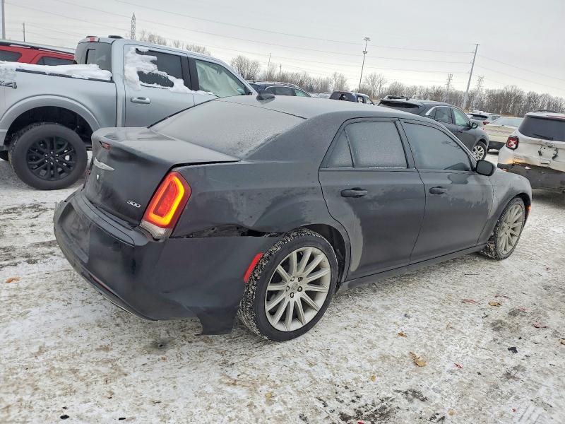 73497555 :رقم المزاد ، 2C3CCAAGXJH338450 vin ، 2018 Chrysler 300 مزاد بيع