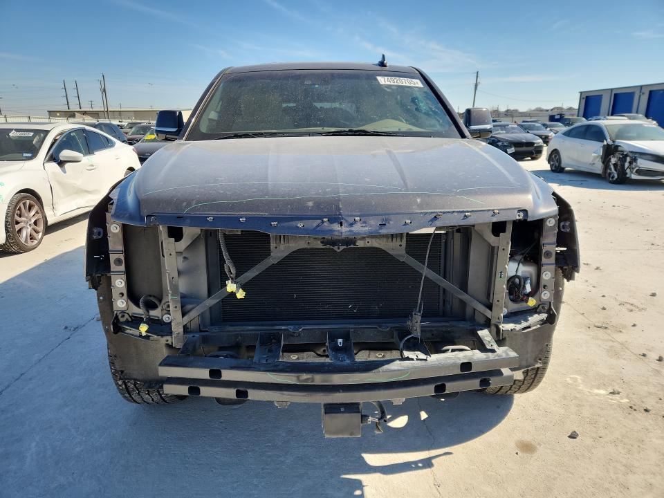 74920705 :رقم المزاد ، 1GYS4DKJ2JR242127 vin ، 2018 Cadillac Escalade مزاد بيع