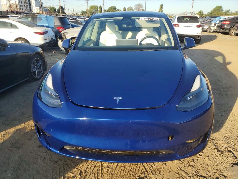 75466245 :رقم المزاد ، 7SAYGDEF4NF399946 vin ، 2022 Tesla Model Y مزاد بيع