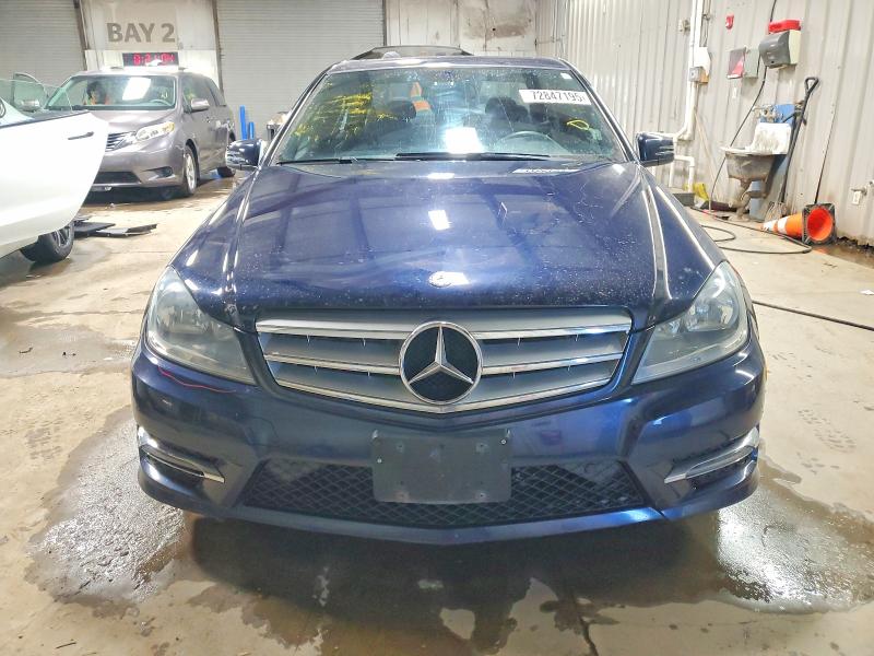Продажа на аукционе авто 2013 Mercedes-benz C, vin: WDDGF8AB2DG130845, номер лота: 72847195