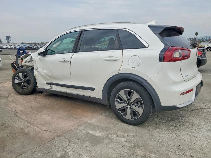 73259965 :رقم المزاد ، KNDCB3LC8J5204614 vin ، 2018 Kia Niro مزاد بيع