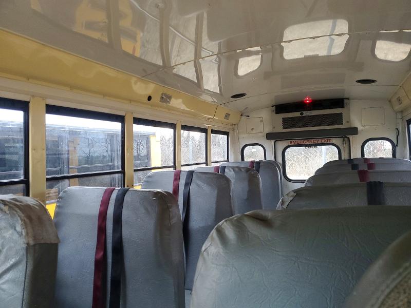 72468175 :رقم المزاد ، 1GD3G2AA0A1105995 vin ، 2011 Startnsbus Bus مزاد بيع