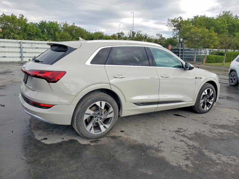 Aukcja sprzedaży 2022 Audi E-tron, vin: WA1AAAGE5NB005421, numer aukcji: 97132985