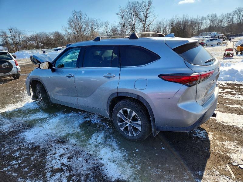 Продажа на аукционе авто 2022 Toyota Highlander, vin: 5TDGZRBH6NS204379, номер лота: 75069375