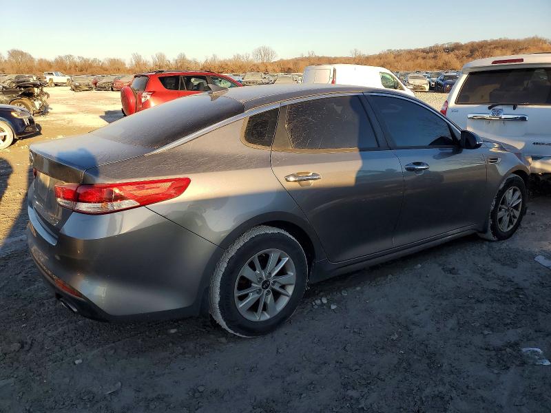 Auction sale of the 2017 Kia Optima, vin: 5XXGT4L38HG172175, lot number: 99651595