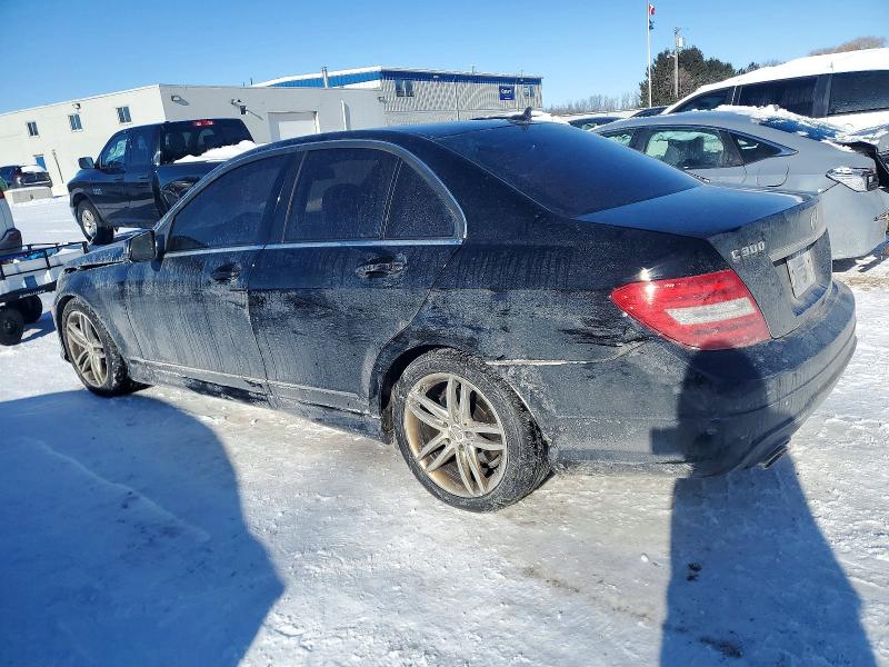 2014 Mercedes-benz C მანქანა იყიდება აუქციონზე, vin: WDDGF8AB4EG189087, აუქციონის ნომერი: 75317735