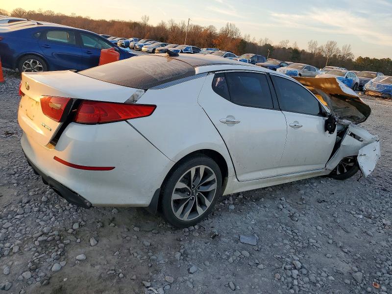 2015 Kia Optima მანქანა იყიდება აუქციონზე, vin: 5XXGR4A68FG502387, აუქციონის ნომერი: 98203015