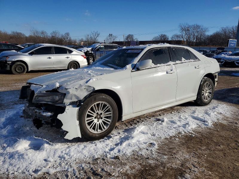 2018 Chrysler 300 მანქანა იყიდება აუქციონზე, vin: 2C3CCABG0JH204013, აუქციონის ნომერი: 74946185