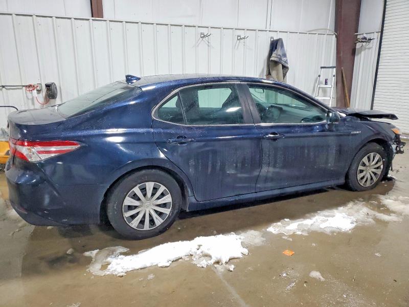 Auction sale of the 2021 Toyota Camry Hybrid, vin: 4T1C31AK5MU557586, lot number: 99110235