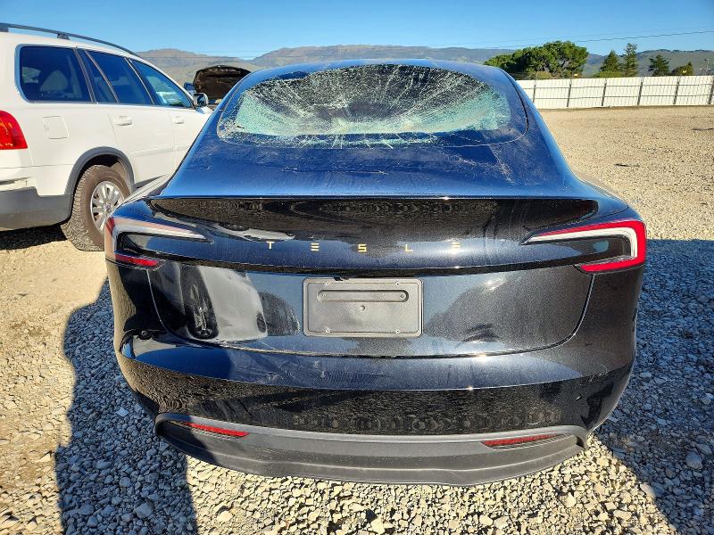72644645 :رقم المزاد ، 5YJ3E1EA9SF046615 vin ، 2025 Tesla Model 3 مزاد بيع