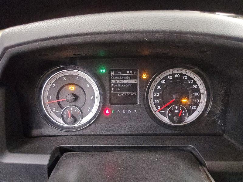 97329215 :رقم المزاد ، 3C6UR5HJ4FG586893 vin ، 2015 Ram 2500 مزاد بيع