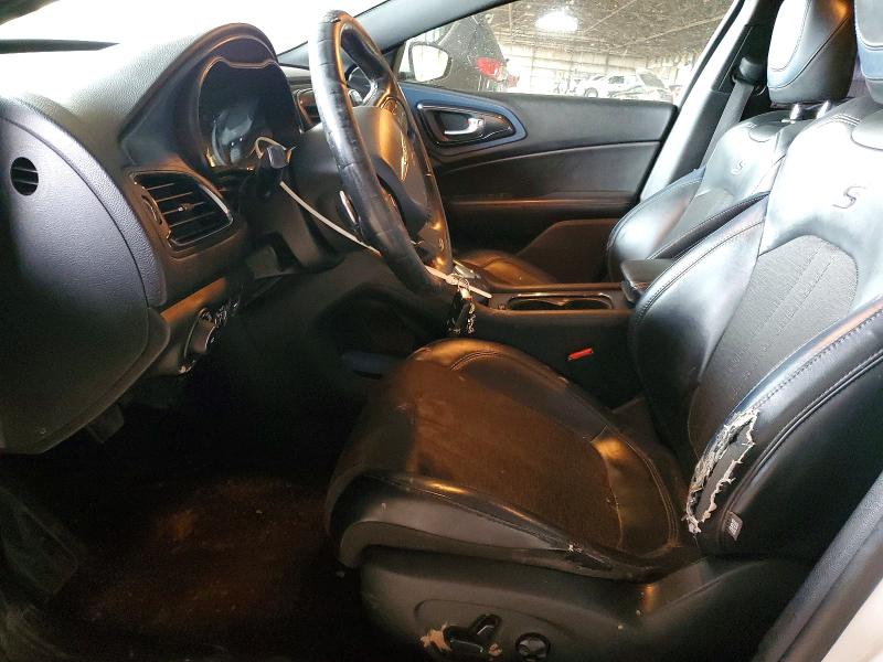 98435455 :رقم المزاد ، 1C3CCCBG7FN677949 vin ، 2015 Chrysler 200 مزاد بيع