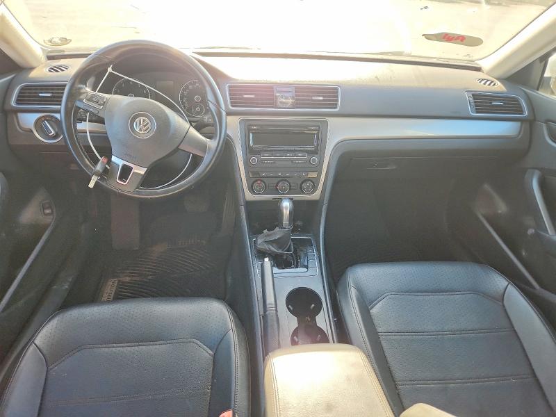 73873525 :رقم المزاد ، 1VWAT7A33FC092027 vin ، 2015 Volkswagen Passat مزاد بيع