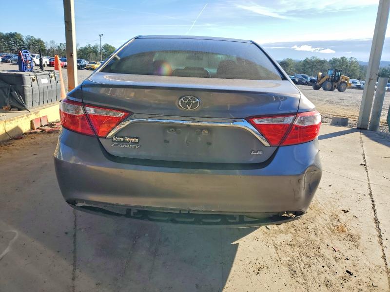 98967585 :رقم المزاد ، 4T1BF1FK0HU357295 vin ، 2017 Toyota Camry مزاد بيع