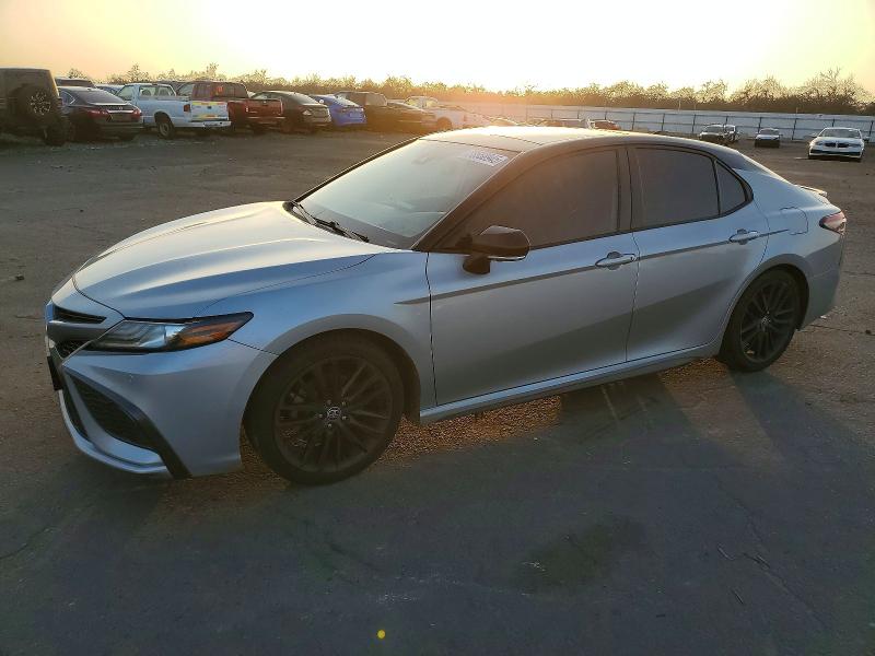 2021 Toyota Camry მანქანა იყიდება აუქციონზე, vin: 4T1KZ1AK5MU051511, აუქციონის ნომერი: 73558945