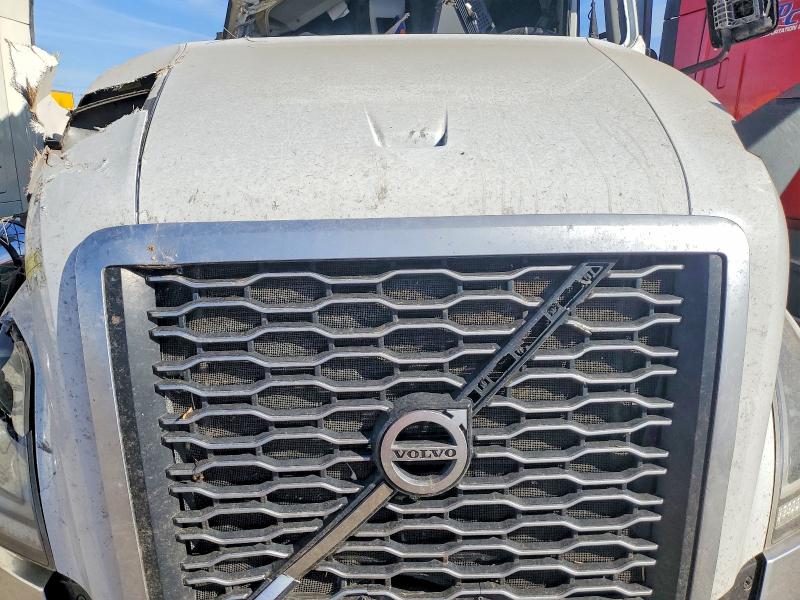 Продаж на аукціоні авто 2021 Volvo Vnl, vin: 4V4NC9EH8MN275676, номер лоту: 72564945