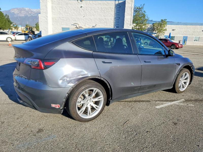 98388365 :رقم المزاد ، 7SAYGAEE5PF903381 vin ، 2023 Tesla Model Y مزاد بيع