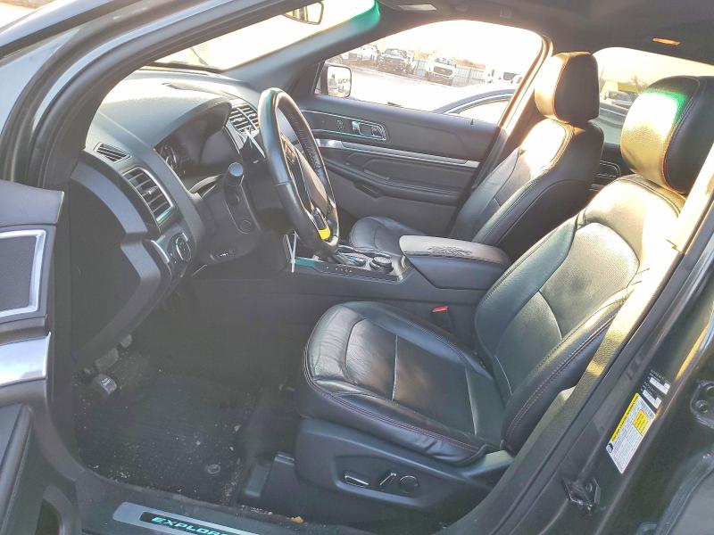 98214065 :رقم المزاد ، 1FM5K8GT6HGB05946 vin ، 2017 Ford Explorer مزاد بيع