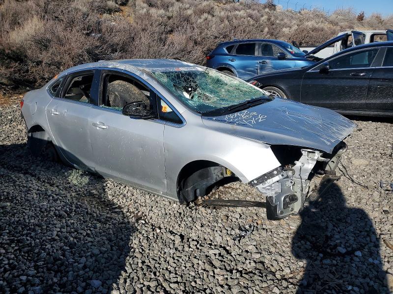 47233326 :رقم المزاد ، 1G4PP5SK3F4203273 vin ، 2015 Buick Verano مزاد بيع