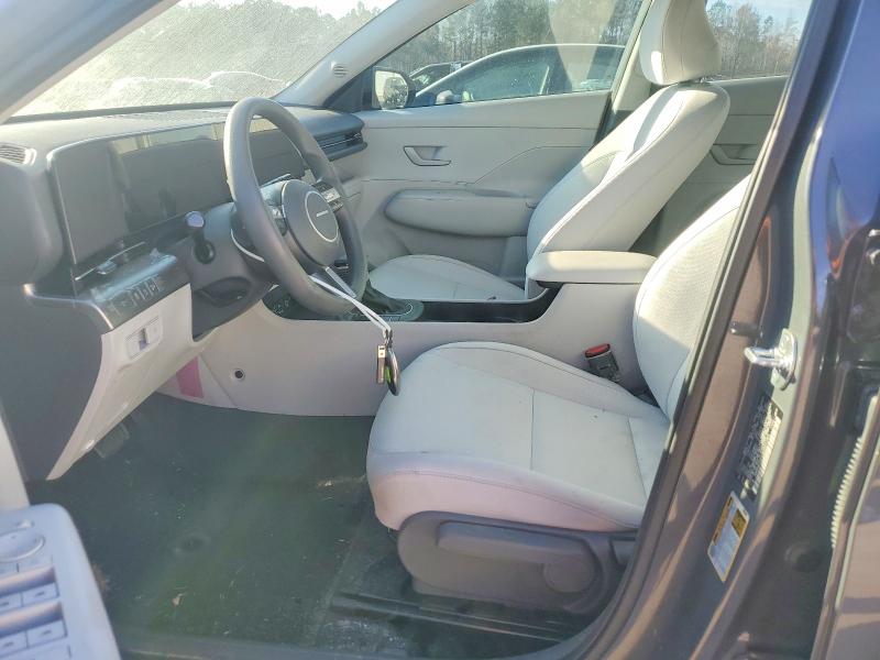 98220405 :رقم المزاد ، KM8HA3AB5SU331245 vin ، 2025 Hyundai Kona Se مزاد بيع