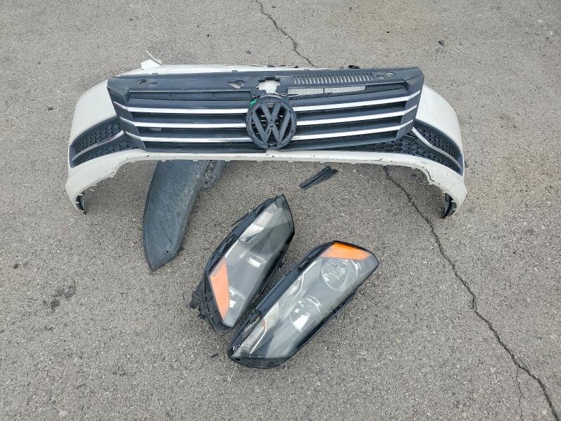 Продажа на аукционе авто 2014 Volkswagen Passat, vin: 1VWBP7A38EC015337, номер лота: 73542125