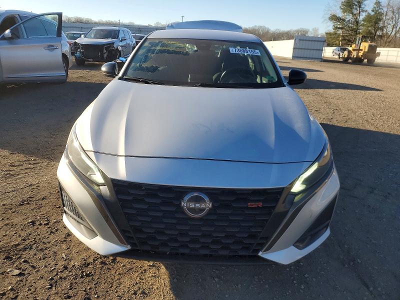 73588155 :رقم المزاد ، 1N4BL4CV3PN382624 vin ، 2023 Nissan Altima مزاد بيع