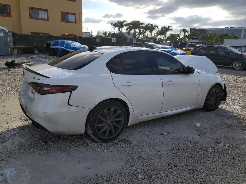 73102955 :رقم المزاد ، ZARFAMBN4R7679997 vin ، 2024 Alfa Romeo Giulia Ti مزاد بيع