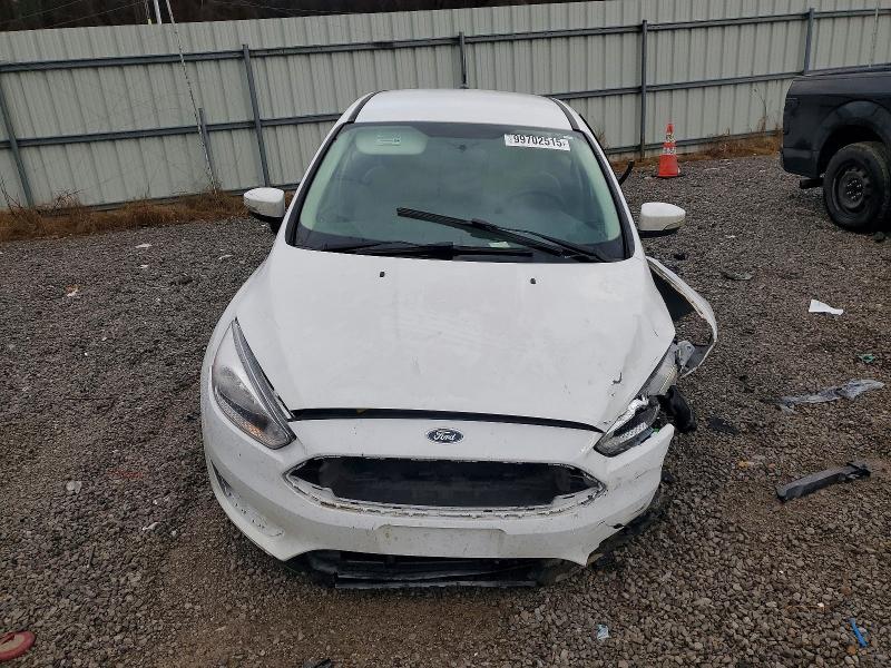 99702515 :رقم المزاد ، 1FADP3K28GL232471 vin ، 2016 Ford Focus مزاد بيع