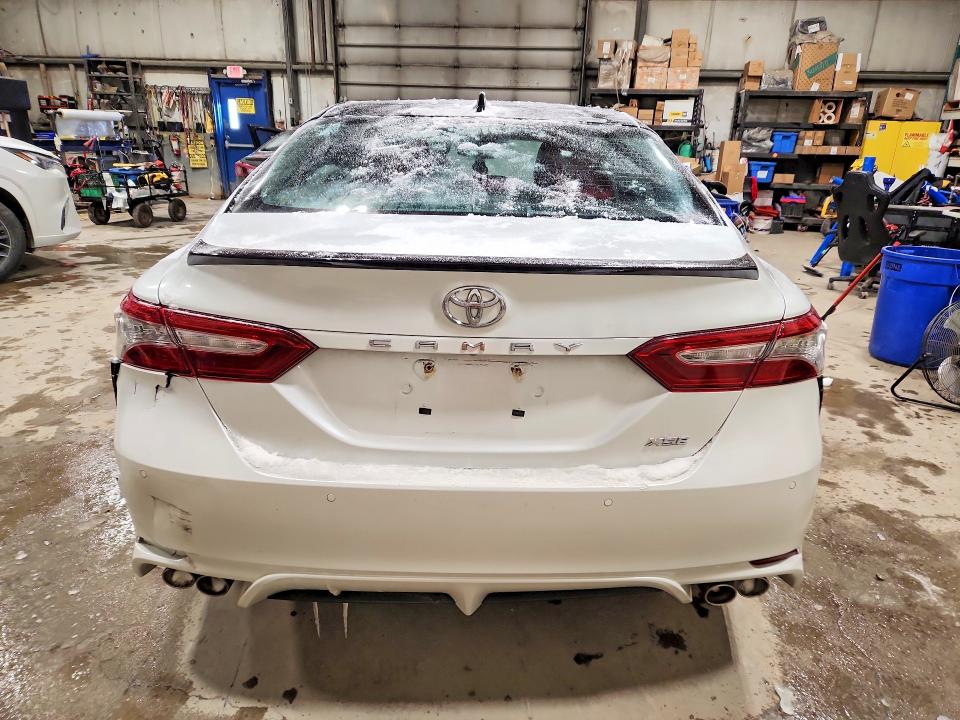 2018 Toyota Camry მანქანა იყიდება აუქციონზე, vin: 4T1B61HK5JU119266, აუქციონის ნომერი: 73409985